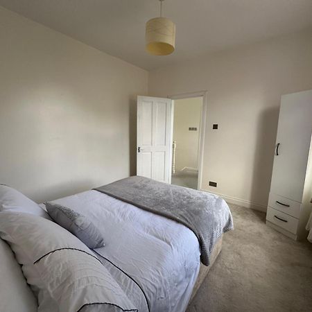Luxurious Living 4 Bedroom Home 伦敦 外观 照片