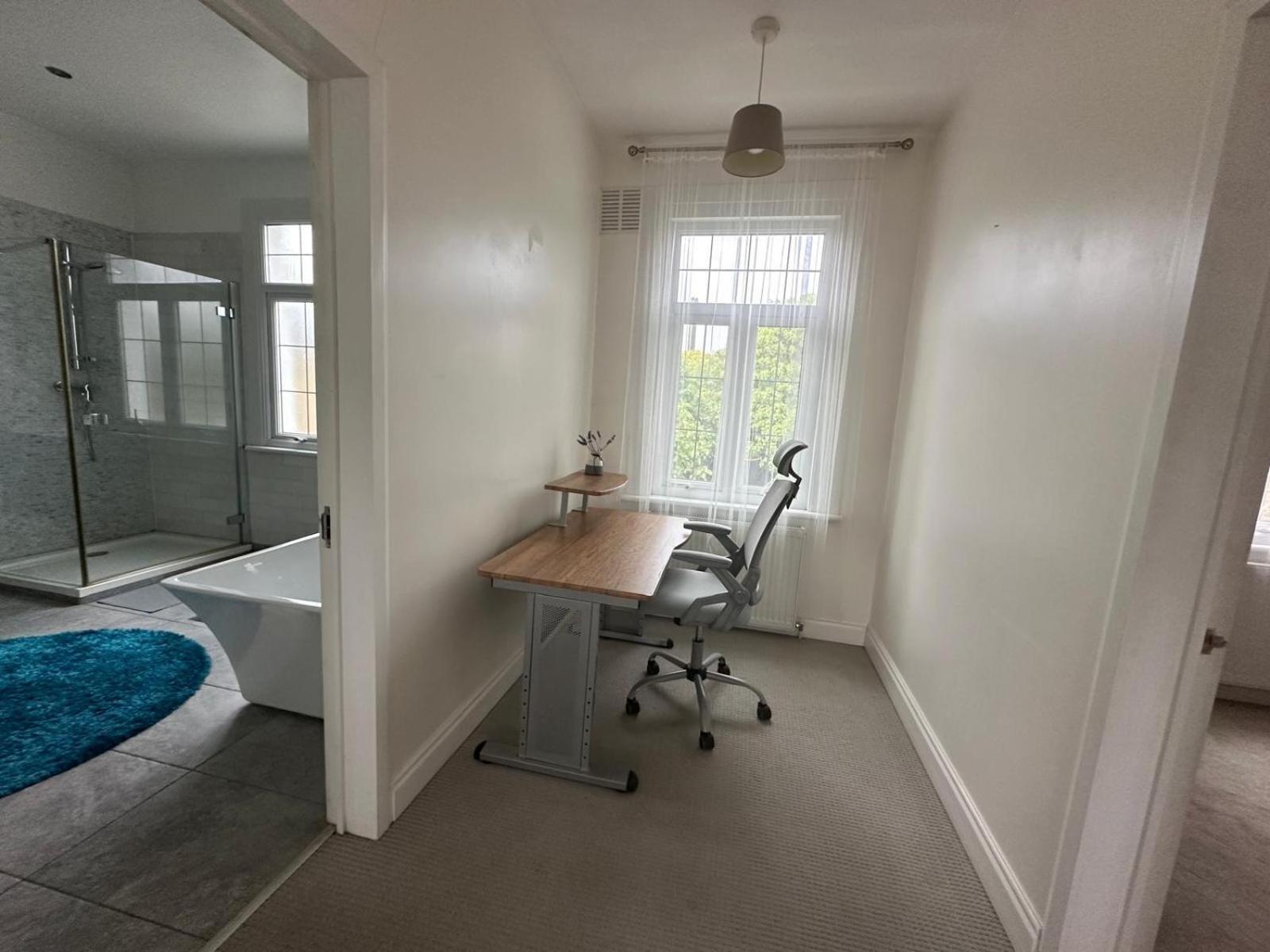 Luxurious Living 4 Bedroom Home 伦敦 外观 照片